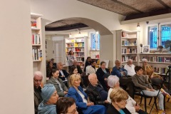 apostol_carturesti_2022_02